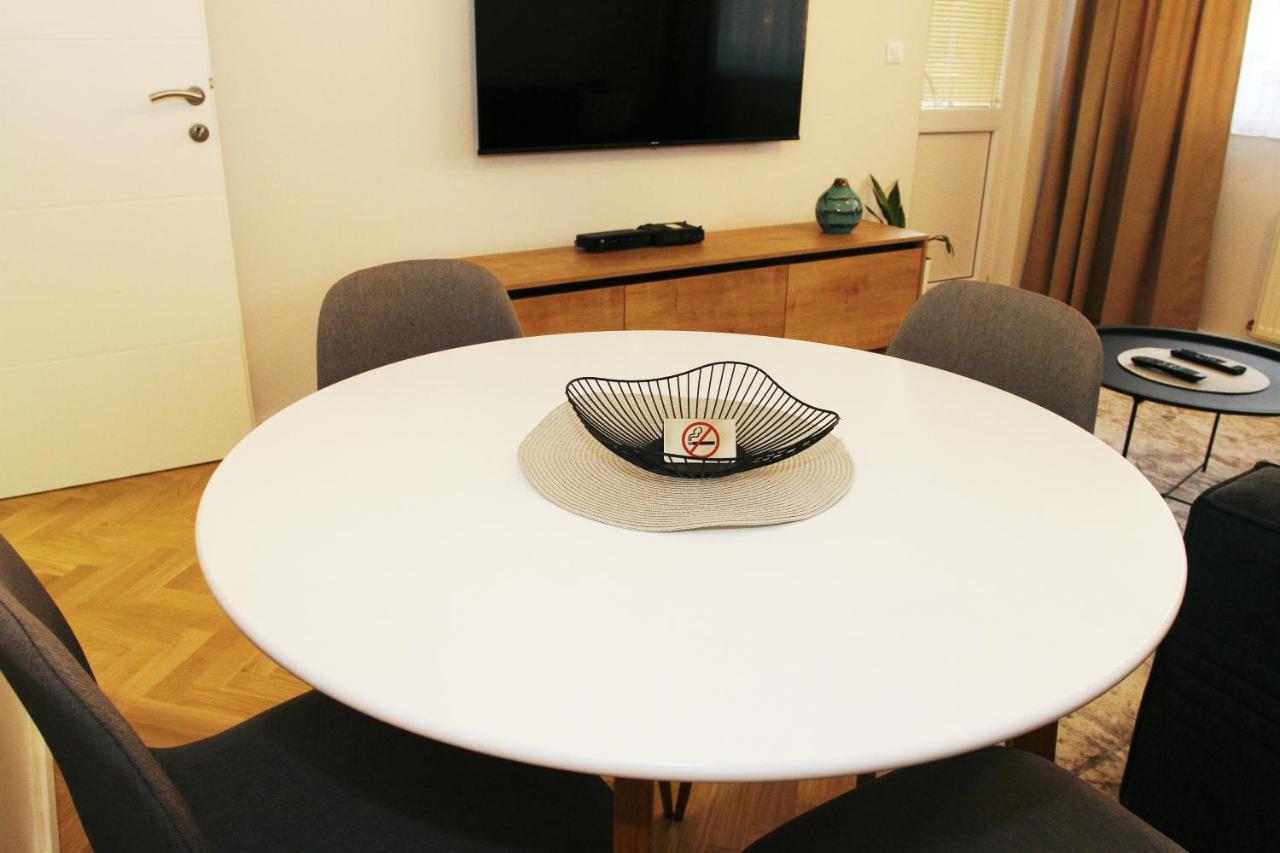 Apartment Bella サラエヴォ エクステリア 写真